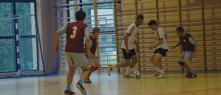 Futsal Liga Gołuchów zainaugurowana - Zdjęcie główne
