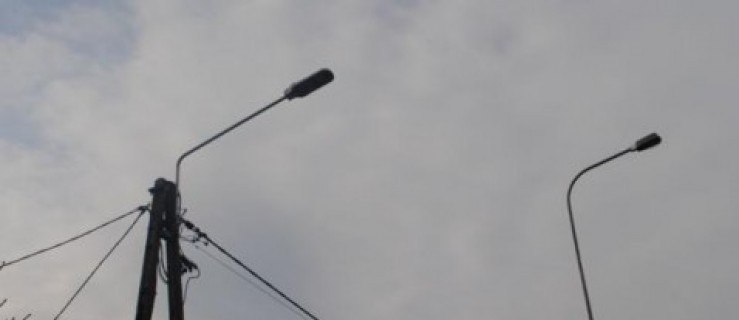 Kowalew. Czytelnik: "Lampy nie świecą i jest niebezpiecznie" - Zdjęcie główne