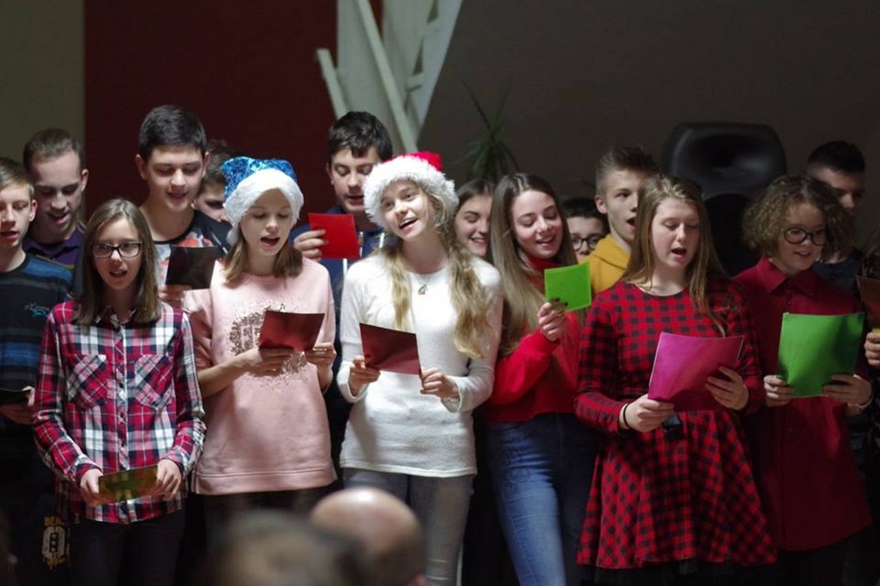 biesiada trojka - Zdjęcie główne