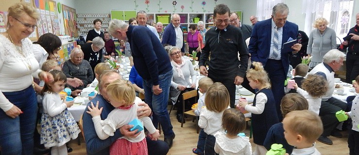 Pleszew. Spotkanie czterech pokoleń [FOTO] - Zdjęcie główne