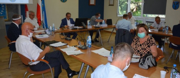 Powiat pleszewski. Starosta z absolutorium. Jednomyślności jednak nie było - Zdjęcie główne