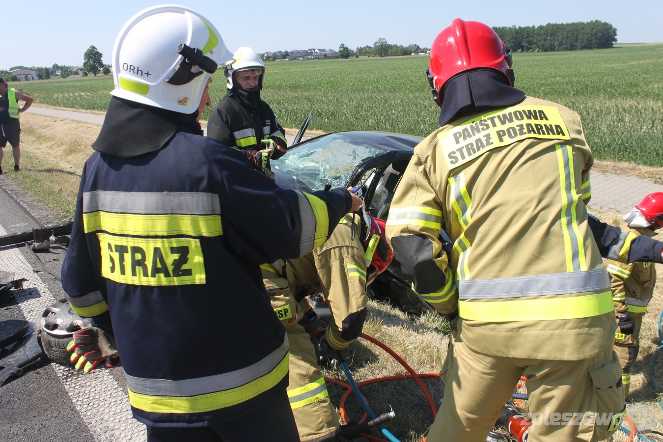 Wypadek na drodze krajowej w Brzeziu