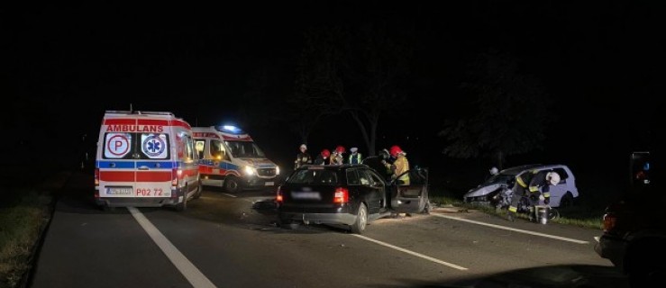 Wypadek na DK 11 w Jankowie. Dwie osoby w  szpitalu! - Zdjęcie główne