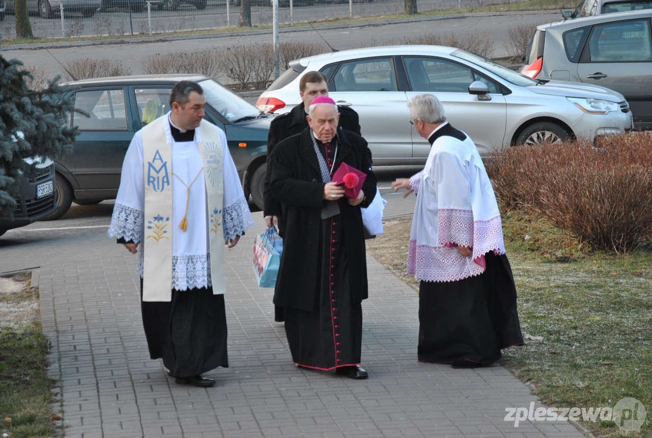 Biskup w szpitalu - Zdjęcie główne