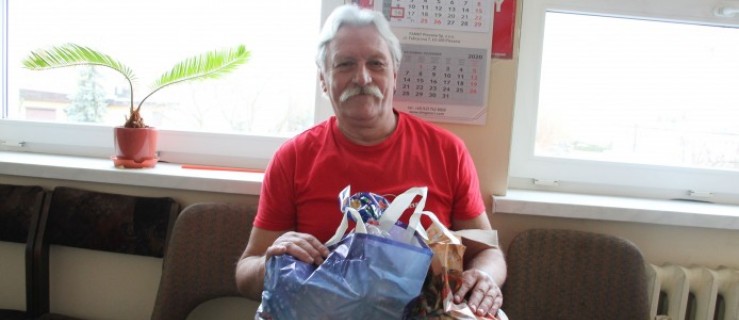 Pleszew. Do najbardziej potrzebujących trafiły świąteczne paczki - Zdjęcie główne