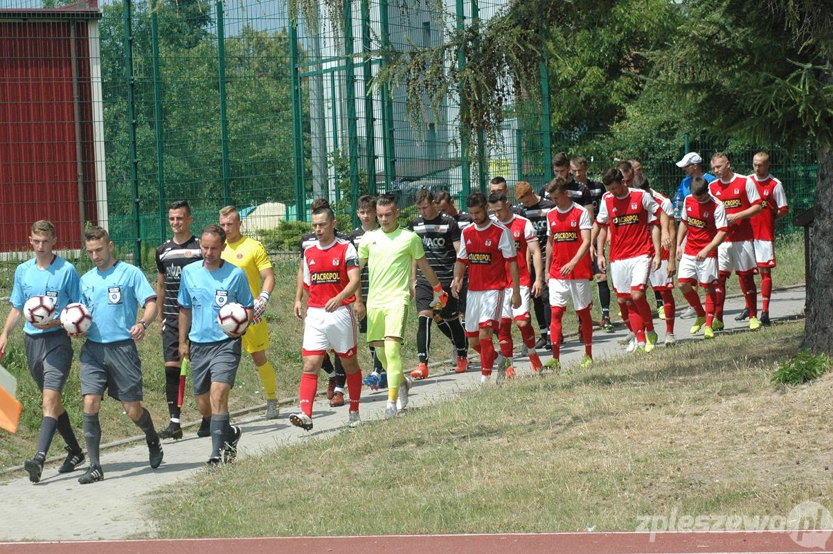 LKS Gołuchów - Zjednoczeni Trzemeszno 3:0 - Zdjęcie główne