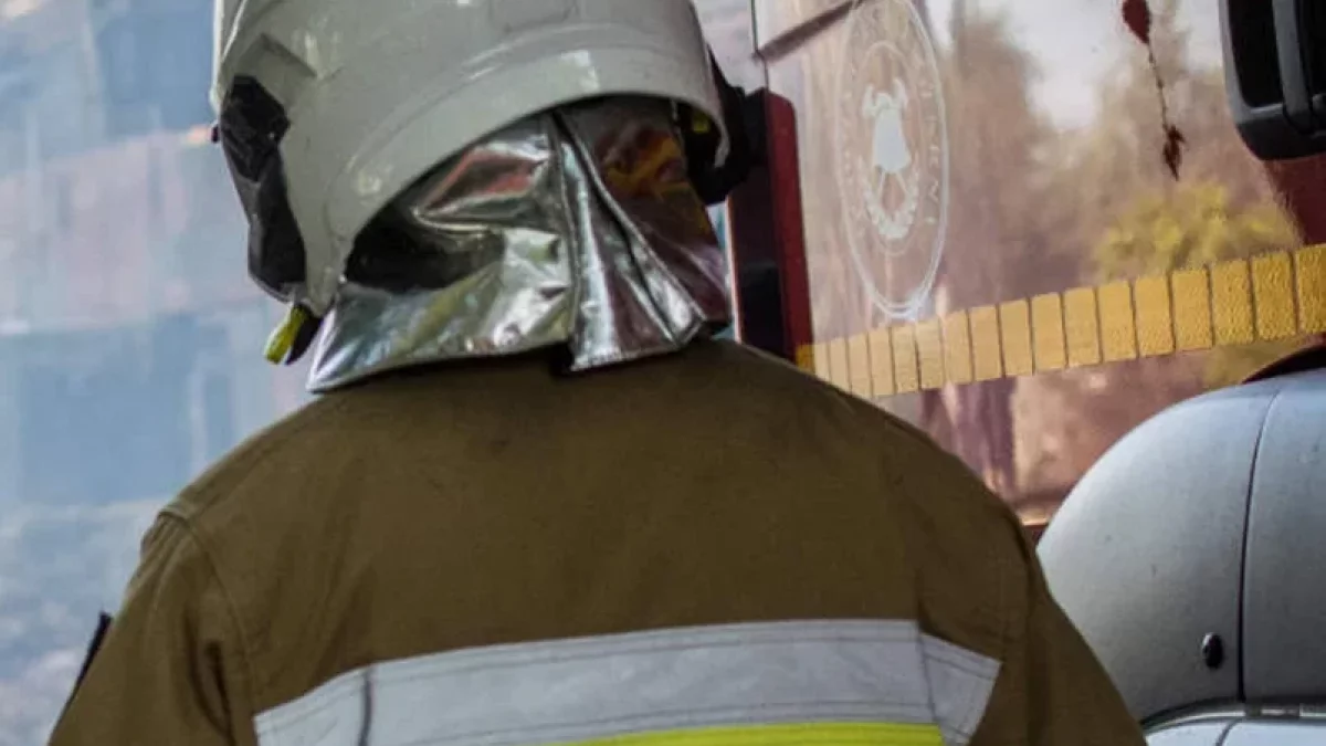 Zapalił się przewód w ciężarówce. Szybka reakcja kierowcy