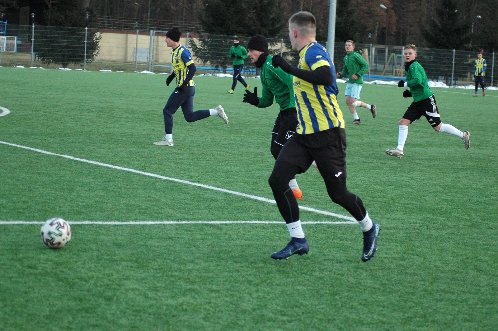 Stal Pleszew - MKS Dąbie 3:0