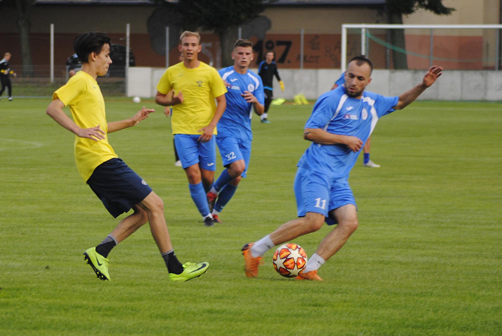 Stal Pleszew - Centra Ostrów Wlkp. 0:3