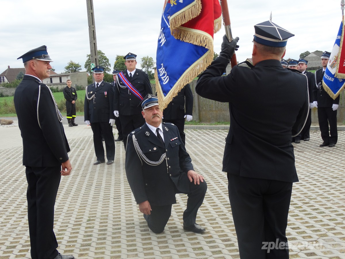 OSP Rokutów ma nowy sztandar! [ZDJĘCIA] - Zdjęcie główne