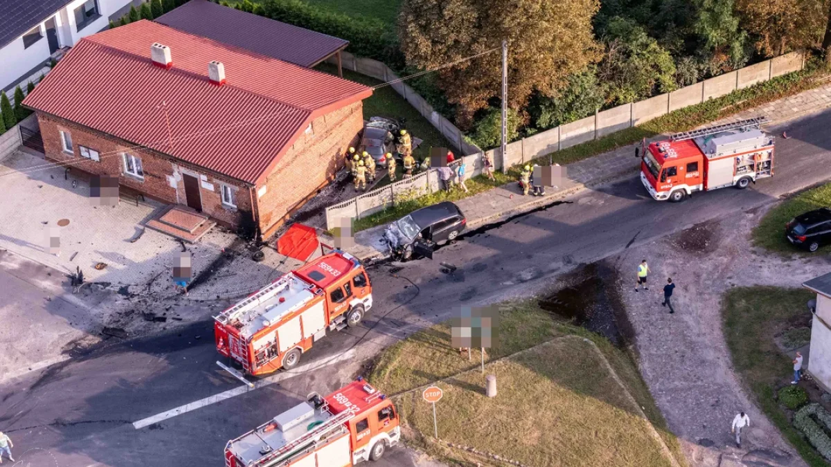 Tragedia w Wykach. Dwie osoby zginęły w wypadku. Znamy ustalenia policji [ZDJĘCIA] - Zdjęcie główne