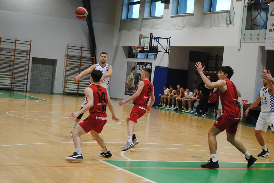 Kosz Kompaktowy Pleszew - WKK II Wrocław 106:67