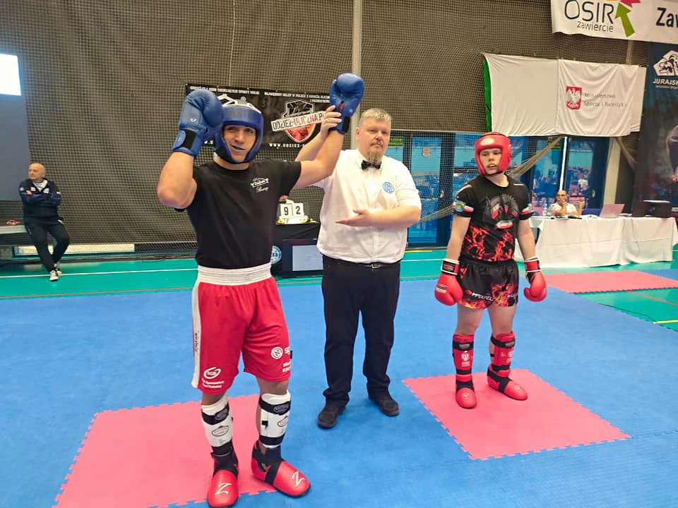 Kickboxing. Pleszewianie w „złocie”! - Zdjęcie główne