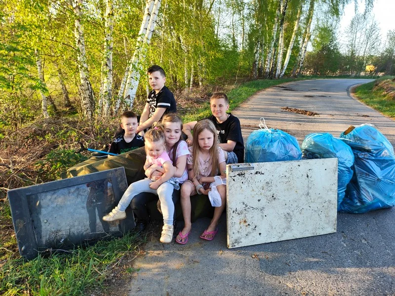 Tak sprzątał Czołnochów [GALERIA] - Zdjęcie główne