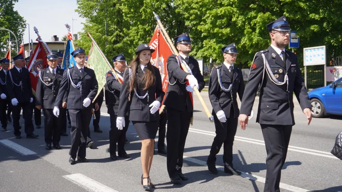 Odpust u św. Floriana. Strażacy i mieszkańcy przeszli w uroczystej procesji [ZDJĘCIA]