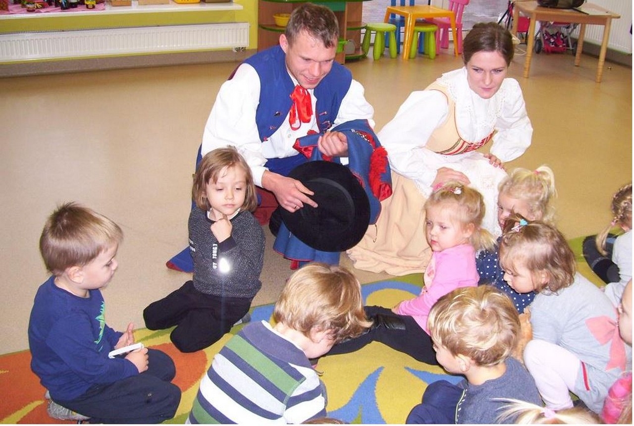 stroje ludowe - Zdjęcie główne