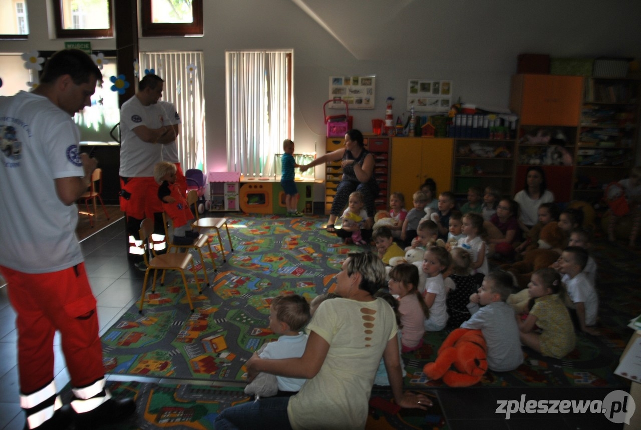 Ratownicy w przedszkolu - Zdjęcie główne