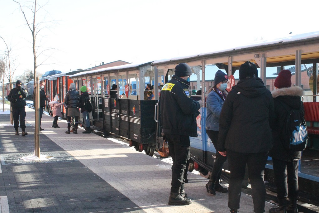 Przejazd kolejką wąskotorową podczas WOŚP 2021 w Pleszewie