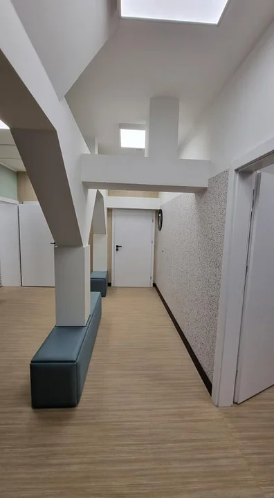 Tak prezentuje się szkoła w Lenartowicach po ubiegłorocznych remontach