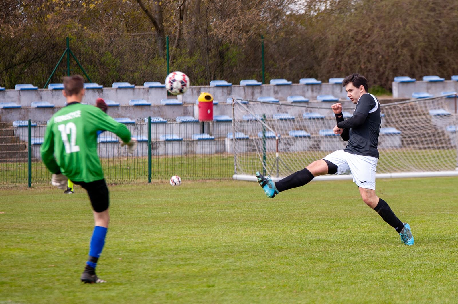 Czarni Dobrzyca - Gladiatorzy Pieruszyce 4:3