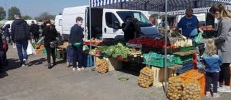 Pleszew. Mniejsze opłaty na targowisku - Zdjęcie główne