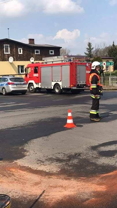 Wypadek w Sośnicy. Ranna motocyklistka [FOTO] - Zdjęcie główne