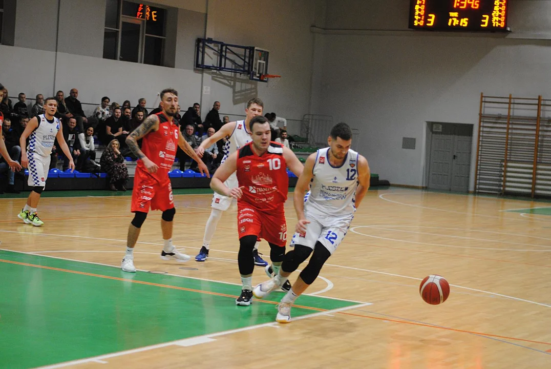 Kosz Kompaktowy Pleszew - Team Piast KK Oleśnica 113:65