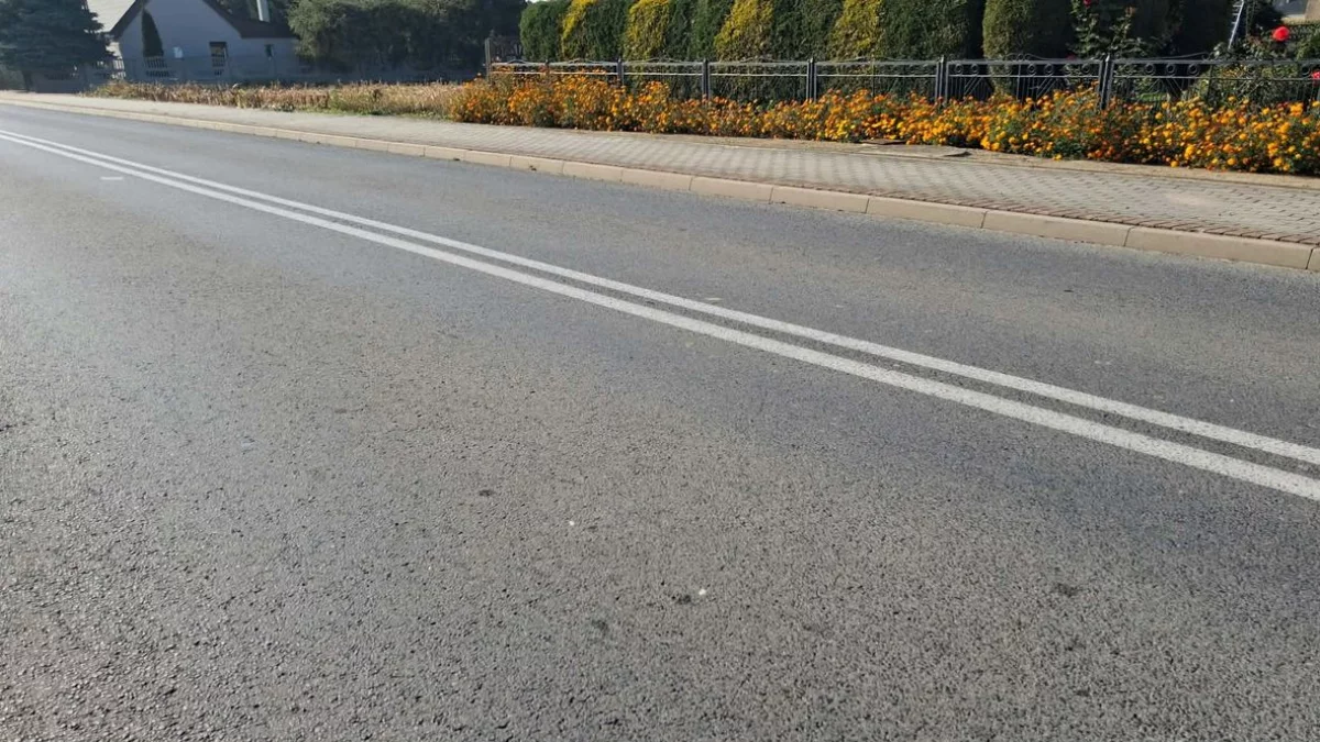 Czy można wyprzedzać na podwójnej ciągłej? Wielu kierowców może się zdziwić