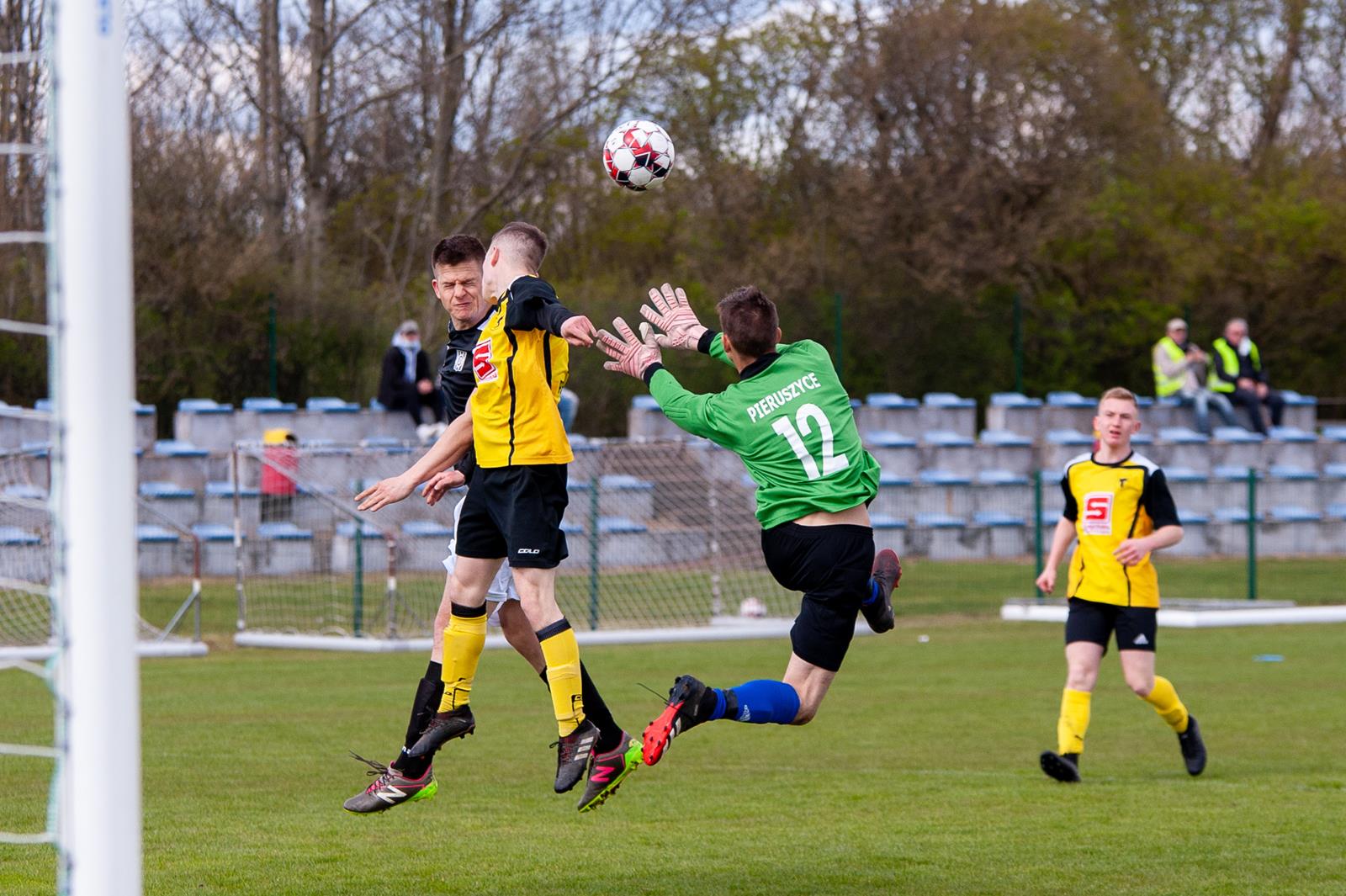 Czarni Dobrzyca - Gladiatorzy Pieruszyce 4:3