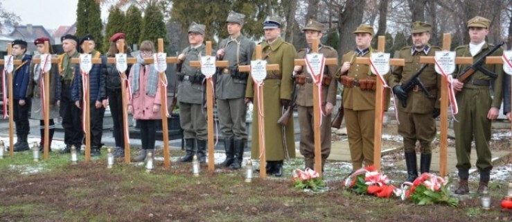 Pleszew. Upamiętnili 15 pleszewskich bohaterów - Zdjęcie główne