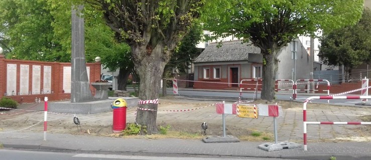 Dobrzyca. Teren przy pomniku zamknięty. Co się dzieje? - Zdjęcie główne