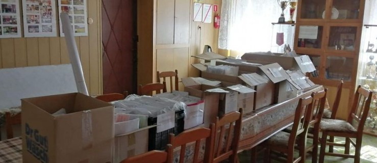 Gołuchów. Roznoszą maseczki. Dotrą do każdego domu!  - Zdjęcie główne