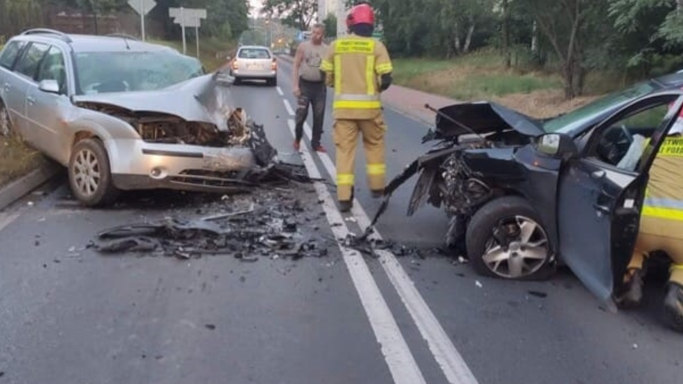 Żołnierz WOT-u ratował kobietę uwięzioną w aucie - Zdjęcie główne