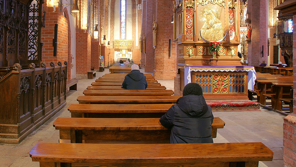 Liczenie wiernych w kościołach już w najbliższą niedzielę. W tym roku wcześniej niż zwykle - Zdjęcie główne