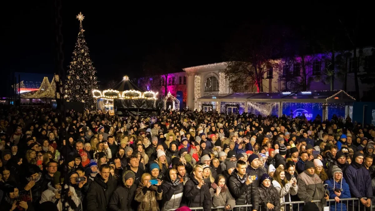 Sylwester Miejski w Poznaniu. Iluminacje zamiast fajerwerków i koncert gwiazd - Zdjęcie główne