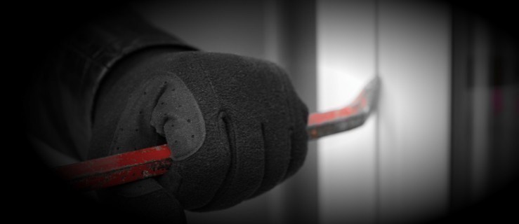 Ich dom został splądrowany. Zniknęła biżuteria i gotówka - Zdjęcie główne