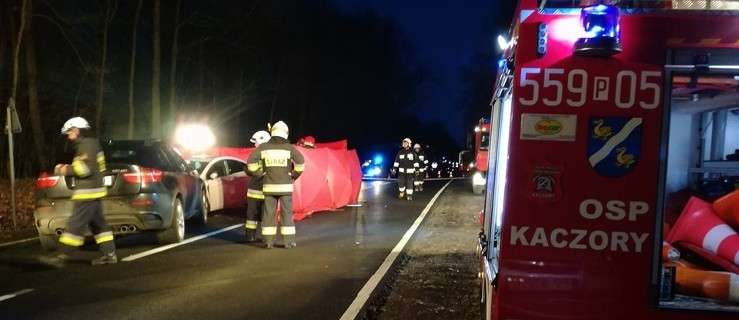 W czołowym zderzeniu BMW z Hyundai'em zginęła starsza kobieta - Zdjęcie główne