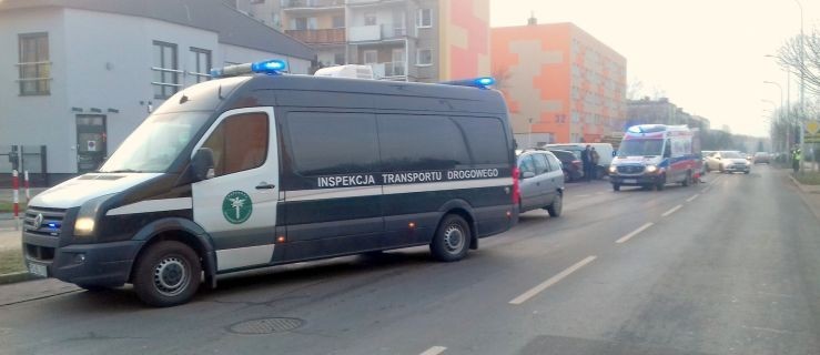 Inspektorzy Inspekcji Transportu Drogowego pomogli potrąconemu chłopcu - Zdjęcie główne