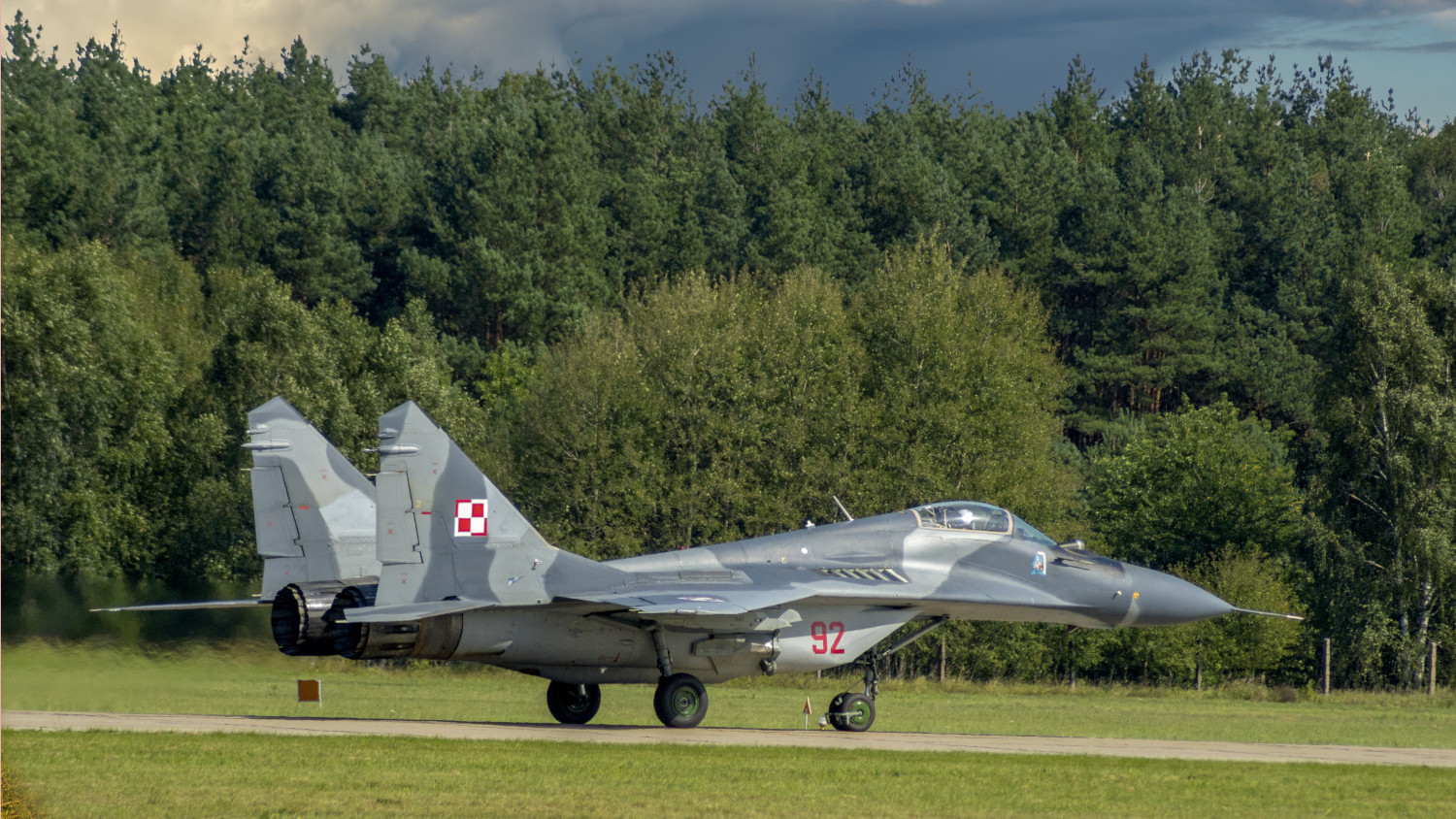 Polski MiG-29 przypadkowo ostrzelał polskiego myśliwca. Niebezpieczny incydent w Nadarzycach - Zdjęcie główne