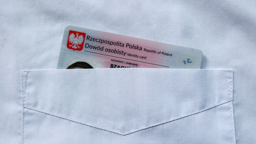 Nowe dowody osobiste - z odręcznym podpisem i odciskami palców. Już od listopada. Skąd zmiany? - Zdjęcie główne