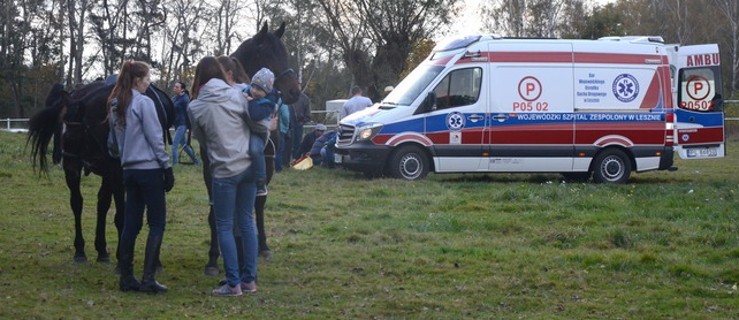 Wypadek podczas Hubertusa. Jeździec stratowany przez konie - Zdjęcie główne