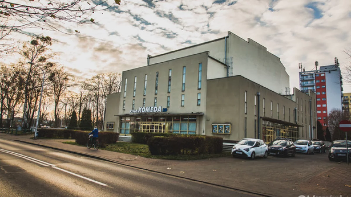 Słynne Kino Komeda na sprzedaż. Ogłoszono przetarg na kultowy budynek w Ostrowie - Zdjęcie główne