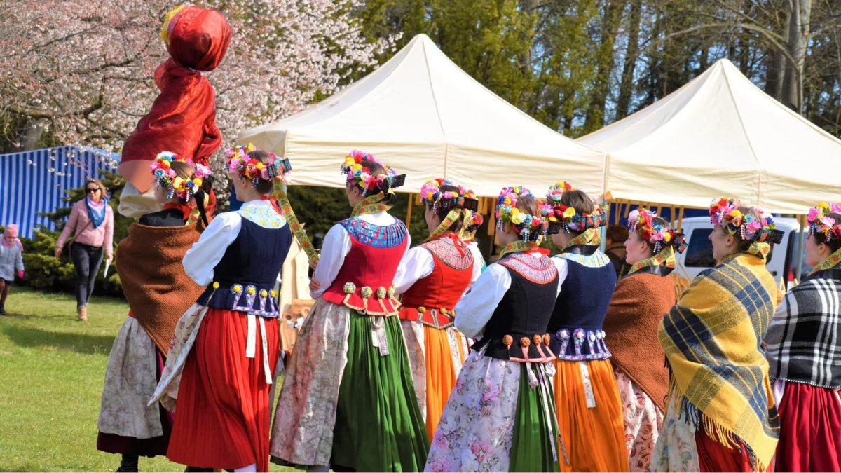 Wielki jarmark w Szreniawie już w weekend. Kultowe ciągniki, regionalne potrawy i występy na żywo