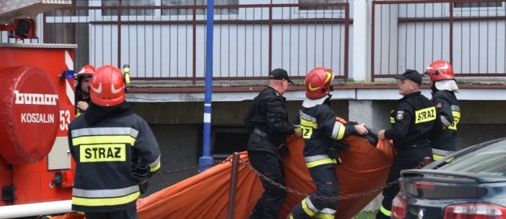 Zagroziła, że skoczy z piątego piętra. Zaalarmowała wszystkie służby  - Zdjęcie główne