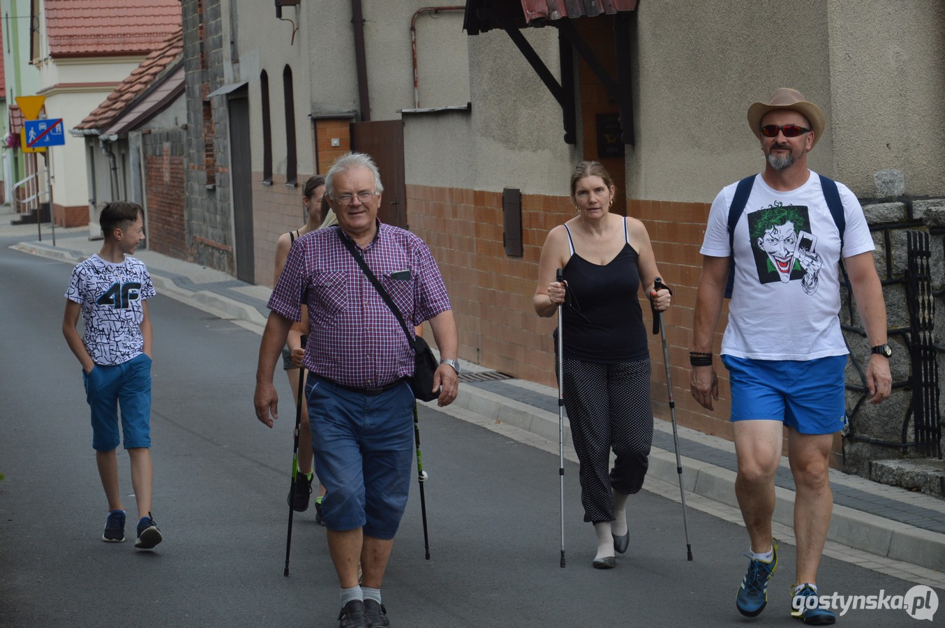 Piaski. W gwiaździstym marszu udział wzięło około 70 osób, nie tylko z terenu gminy Piaski