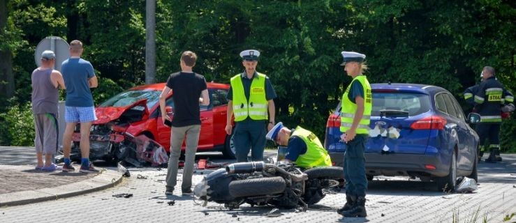 Groźny wypadek z udziałem motocyklisty i osobówki  - Zdjęcie główne