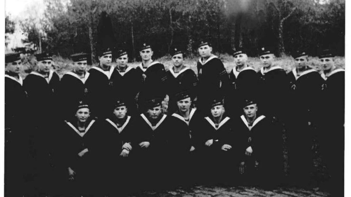 Это привело к историческому мятежу на корабле. Они заплатили высокую цену