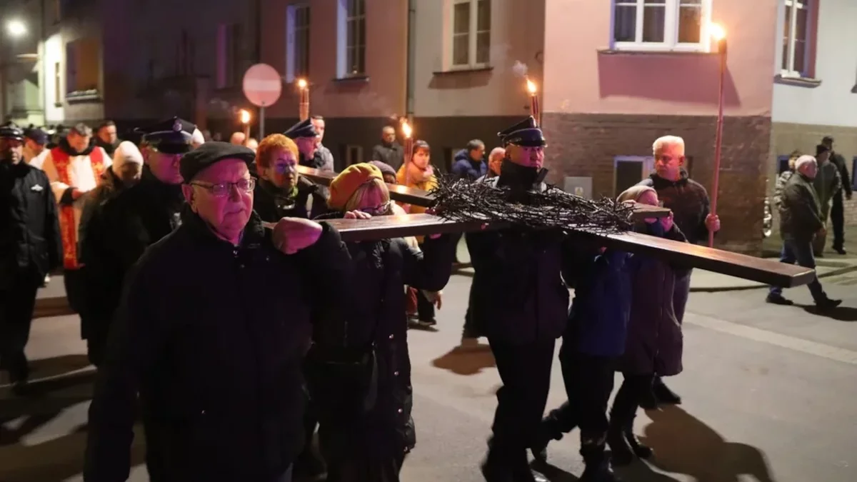 Triduum Paschalne i Wielkanoc. Plan liturgii w największych miastach w Wielkopolsce