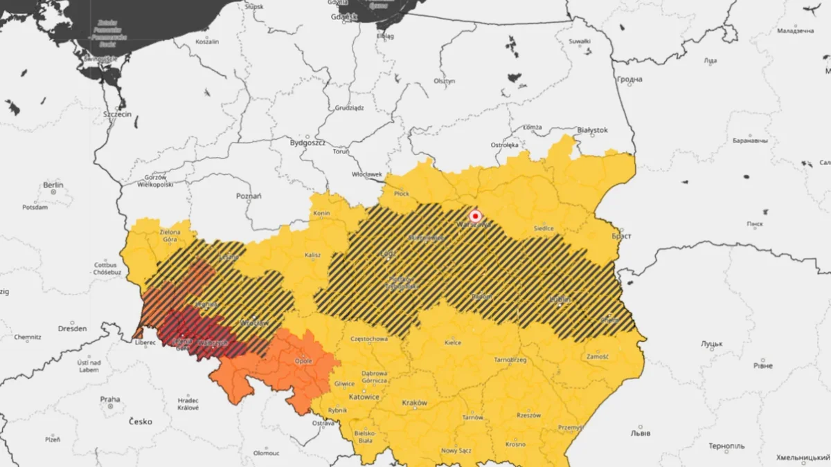 Ostrzeżenie pogodowe dla części Wielkopolski. Może grzmieć, silnie padać i wiać  - Zdjęcie główne