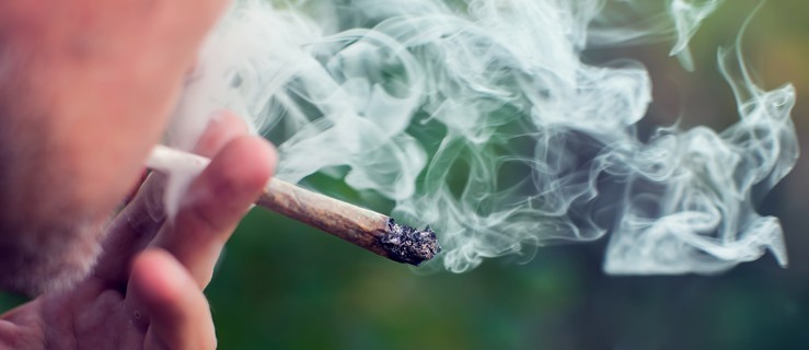 Najpierw SMS-y z pogróżkami, potem marihuana i przemoc domowa  - Zdjęcie główne